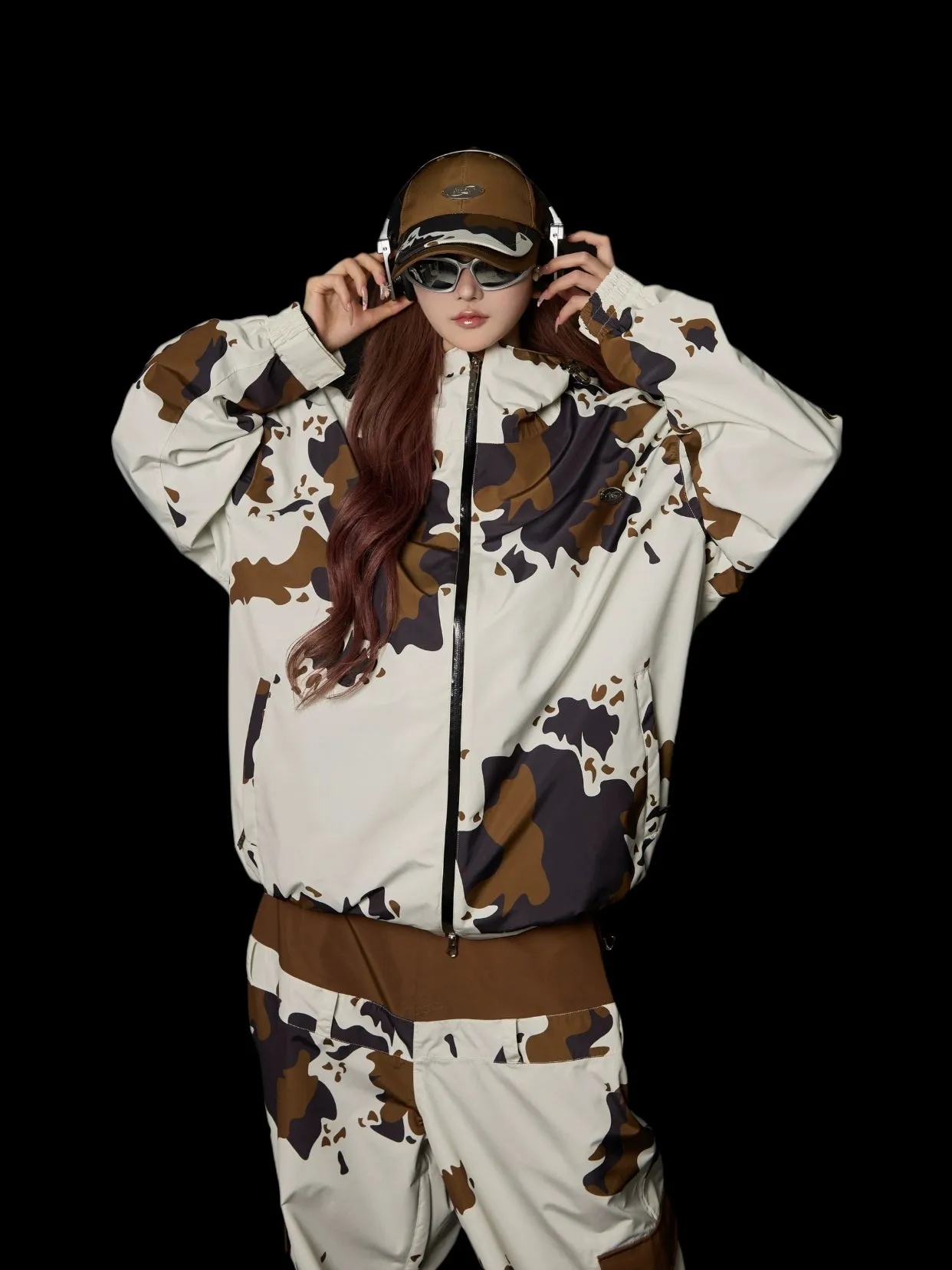 ANANIE Freestyle Snowboarding Jacket - Cow Print, 3L Waterproof & Insulated